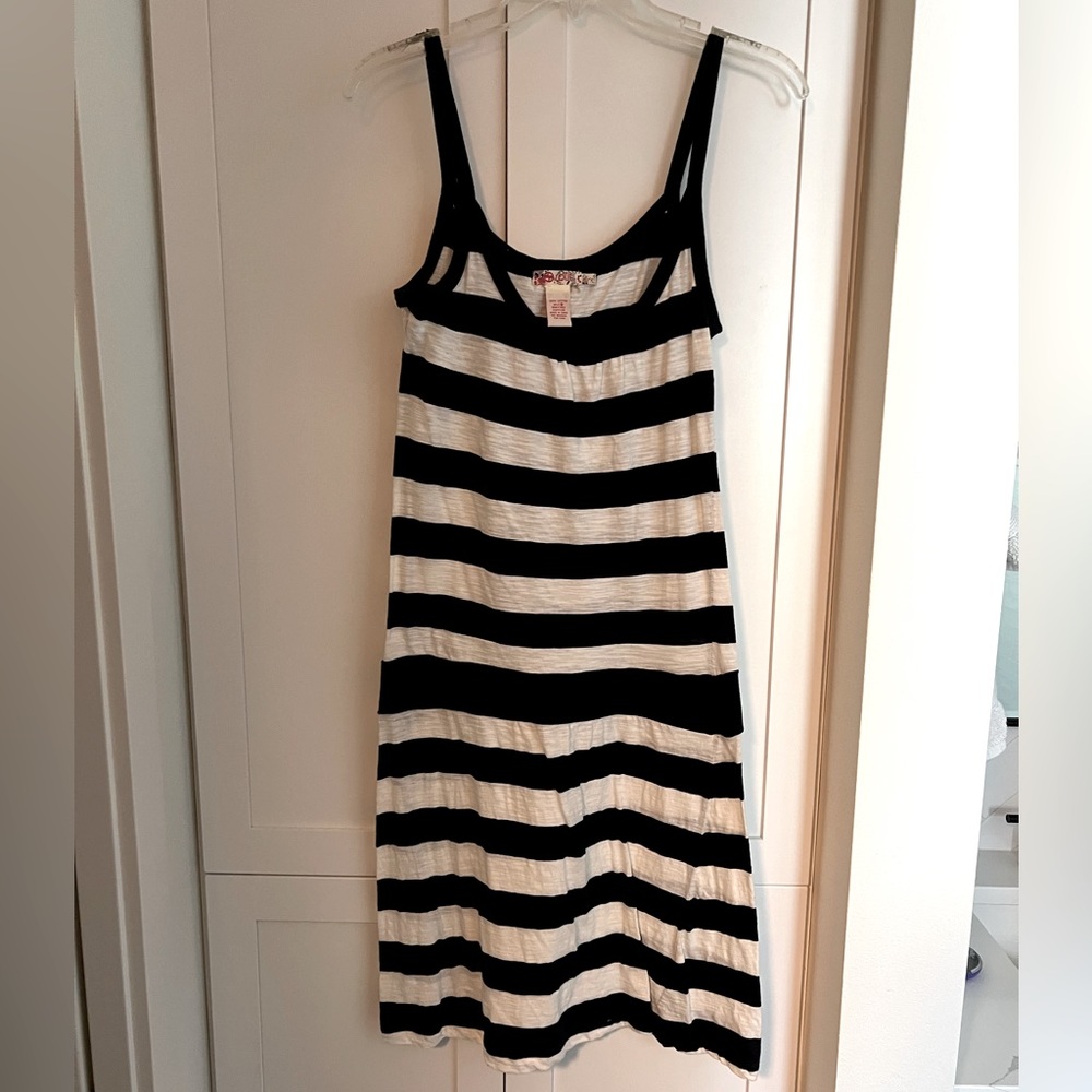Split surfer brand dress